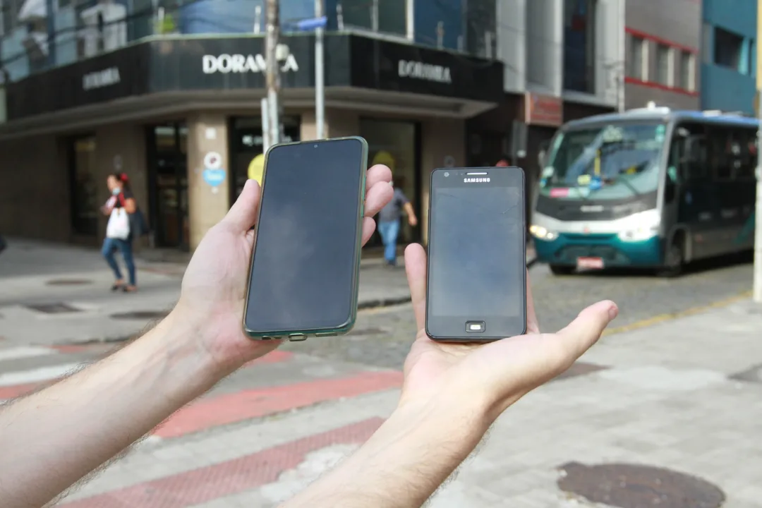 Imagem ilustrativa da imagem Celular roubado é vendido com preço 10 vezes menor