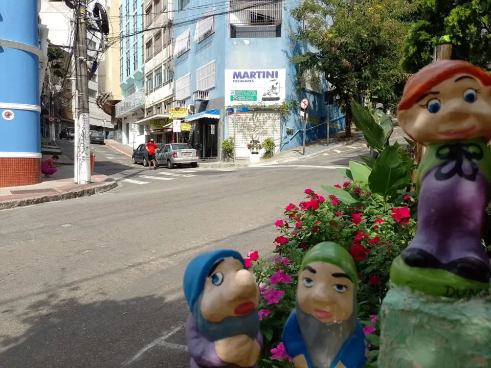 Imagem ilustrativa da imagem Bandido atira duas vezes contra comerciante durante roubo em Vitória