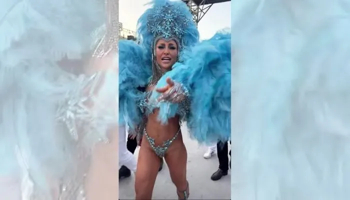 Imagem ilustrativa da imagem 'É o Carnaval para celebrar a vida', diz Sabrina Sato, que fez maratona de desfiles