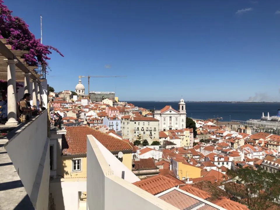 Imagem ilustrativa da imagem Portugal facilita entrada no país