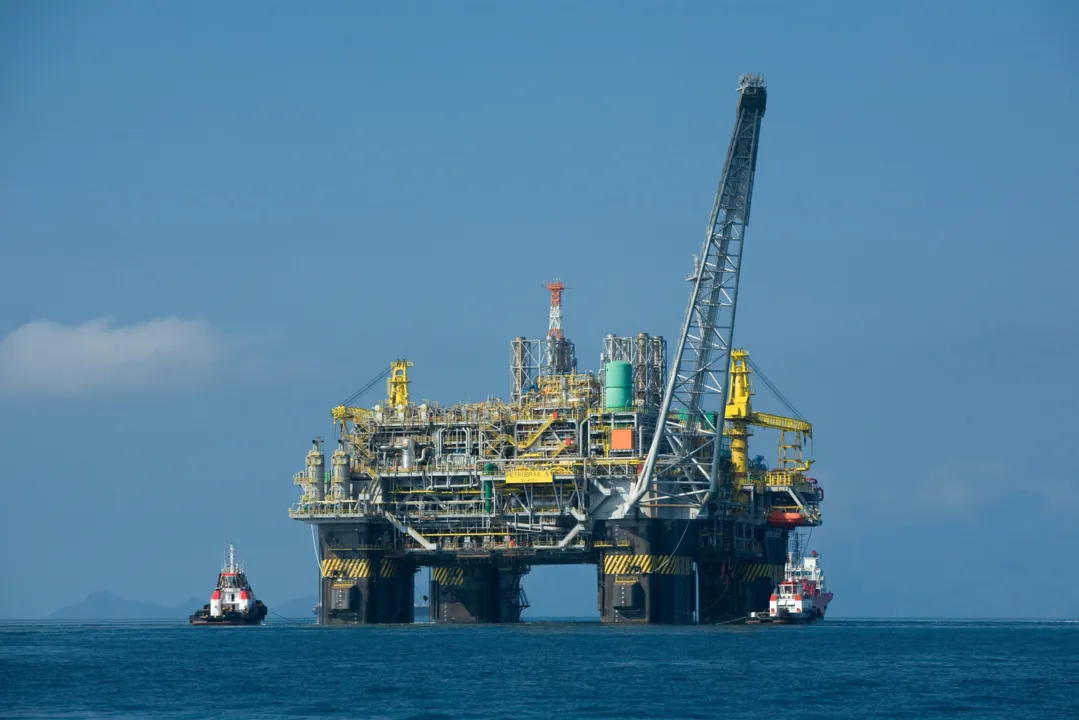 Imagem ilustrativa da imagem Petroleiros prometem 'maior greve da história' se Petrobras for à venda