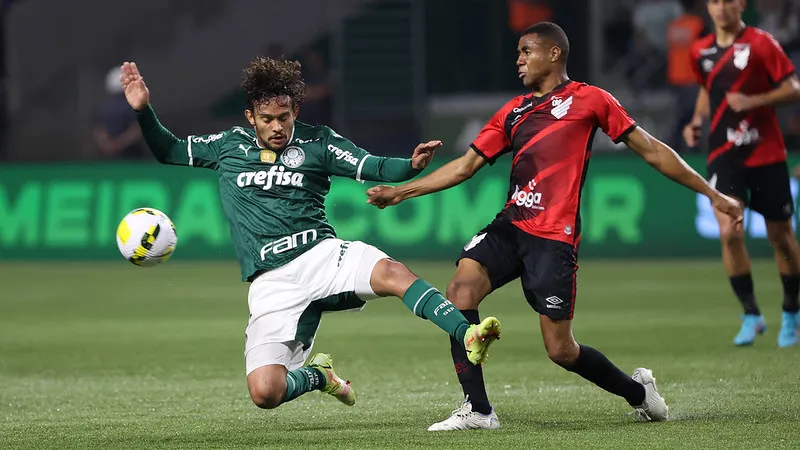 Imagem ilustrativa da imagem Athletico vence o Palmeiras fora de casa e é o vice-líder do Brasileirão