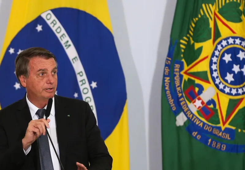 Bolsonaro falta a depoimento na PF e recorre ao STF contra decisão de Moraes