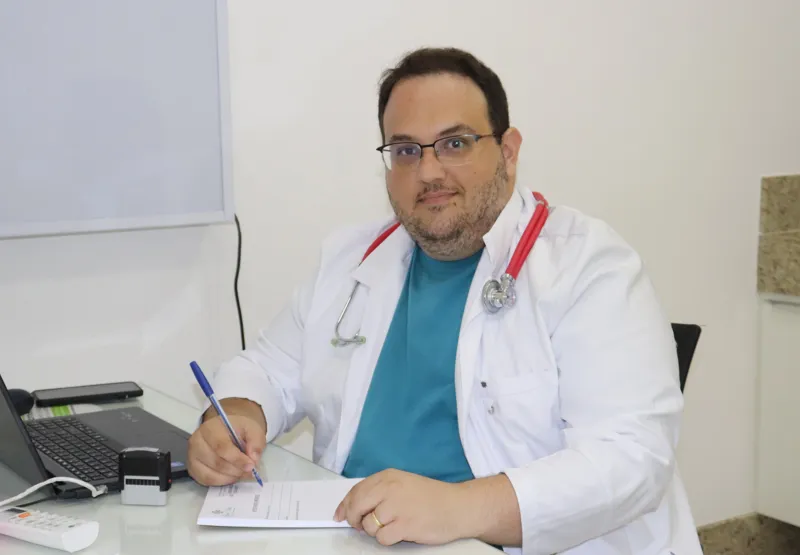 Médico Leonardo Machado: “Já começam a consulta avisando que não têm nada, mas que precisam de atestado”