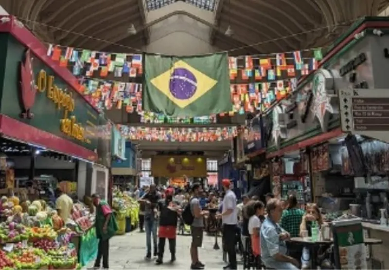 Fiscais investigam golpe da mortadela no Mercado Municipal de São Paulo