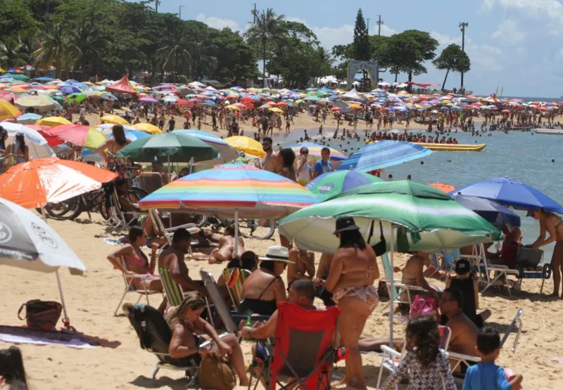 Movimentação nas praias do Estado durante o carnaval geram uma preocupação com nova onde de covid.