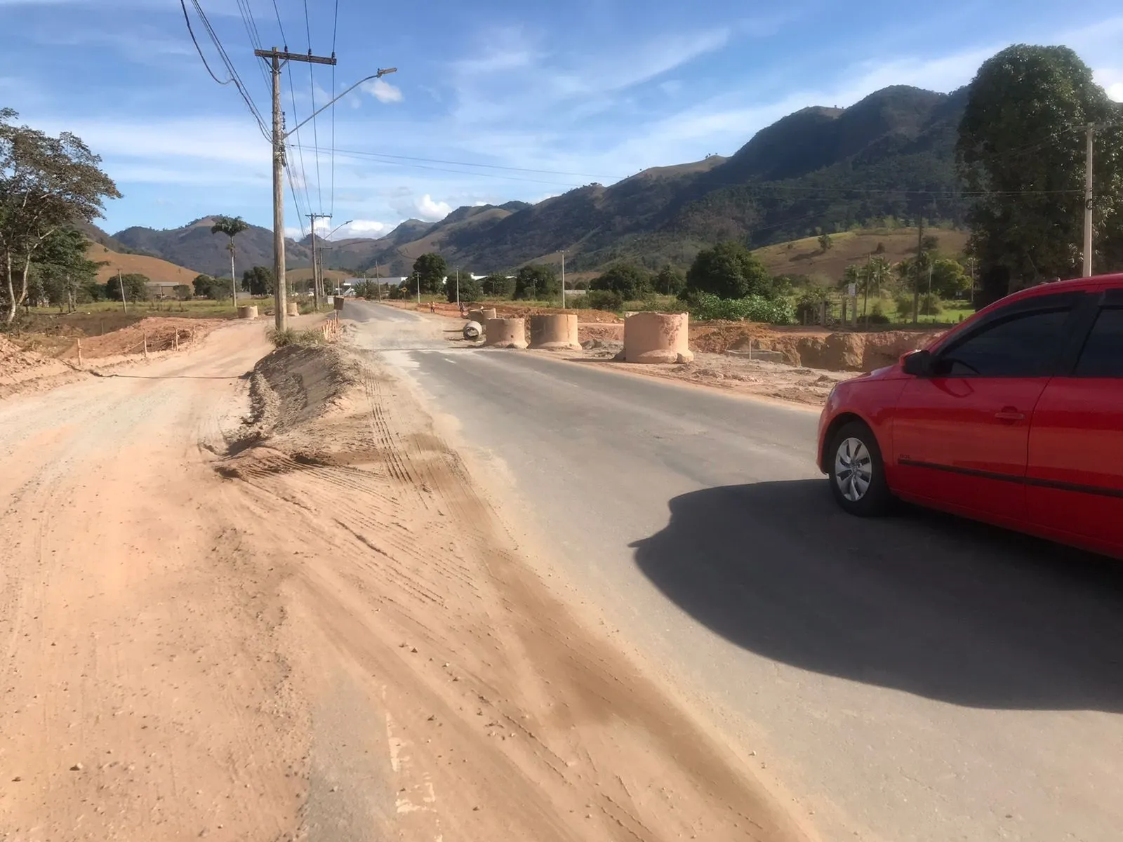 Imagem ilustrativa da imagem Perigo nas férias com obras e mais movimento nas estradas