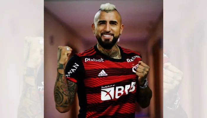Imagem ilustrativa da imagem Vidal almeja a Libertadores no Flamengo: 'Se quisesse férias, ficaria no Chile'