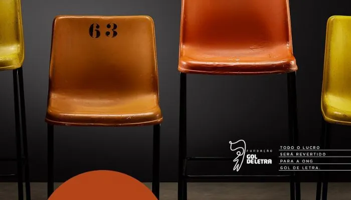 Imagem ilustrativa da imagem Cadeiras do estádio do Pacaembu são vendidas em loja de decoração