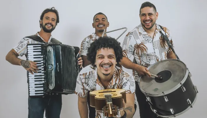 A Banda   Forrofiá faz show com músicas autorais e clássicos do forró