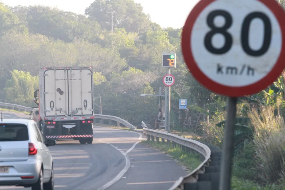 Radares da Rodosol que ficam na região da Ponta da Fruta: excesso de velocidade é a infração grave mais cometida