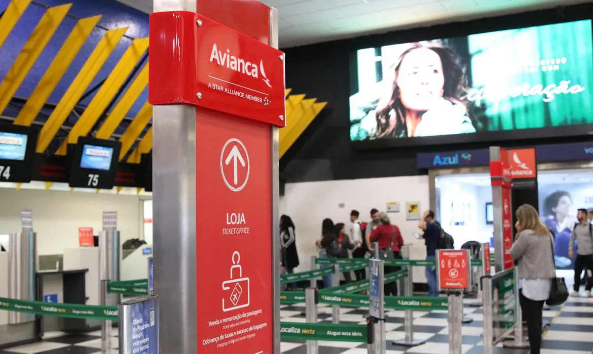 Imagem ilustrativa da imagem CVC é multada por venda de passagens de companhia em falência