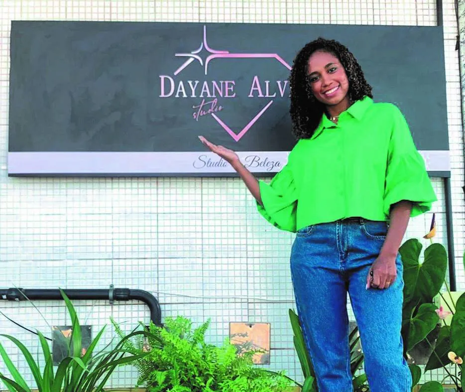 Dayane Alves  mudou de profissão  após fazer cursos pelo programa