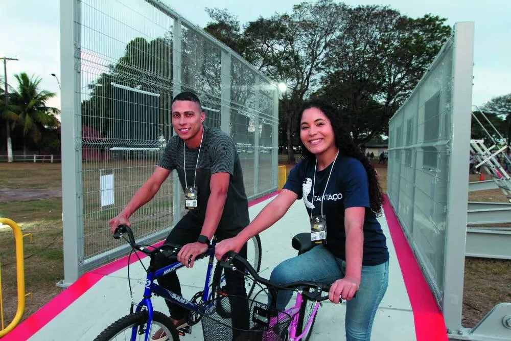 Alyson Zioto e Maria Gabriella  Mendes acreditam que ciclovia vai melhorar mobilidade urbana na Grande Vitória