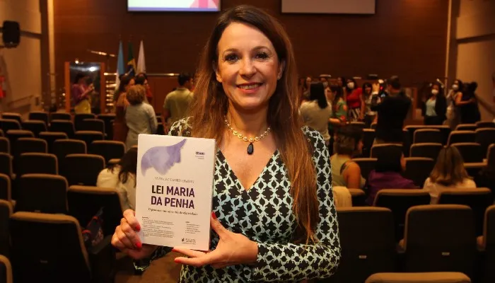 A  Coordenadora do Núcleo de Gênero do MPSP, Valéria Diez, é autora do livro “Lei Maria da Penha”