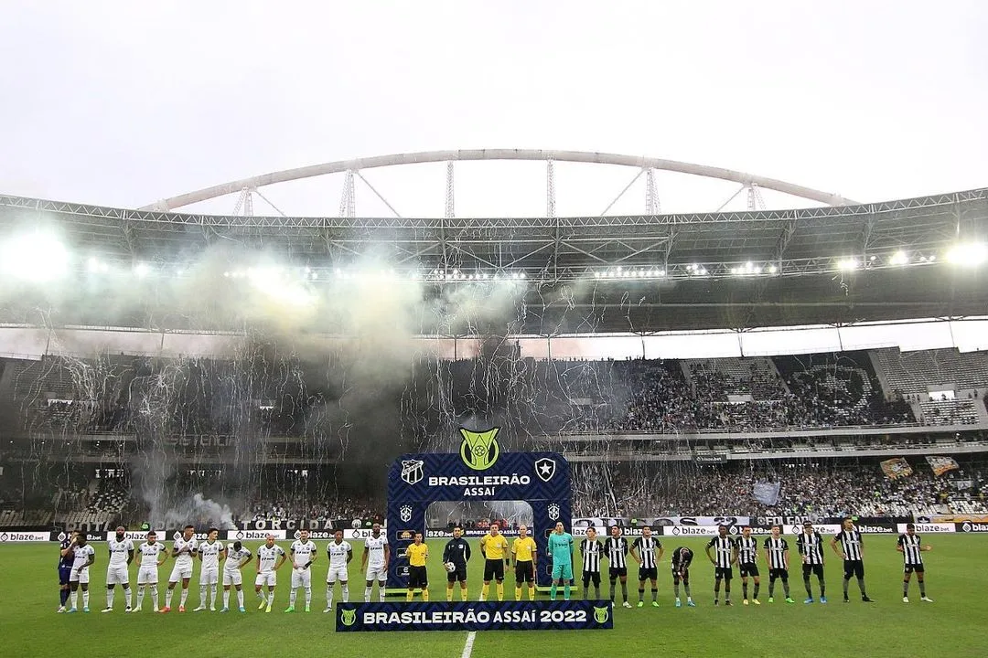 Imagem ilustrativa da imagem Botafogo sai na frente, leva empate do Ceará e volta a tropeçar como mandante