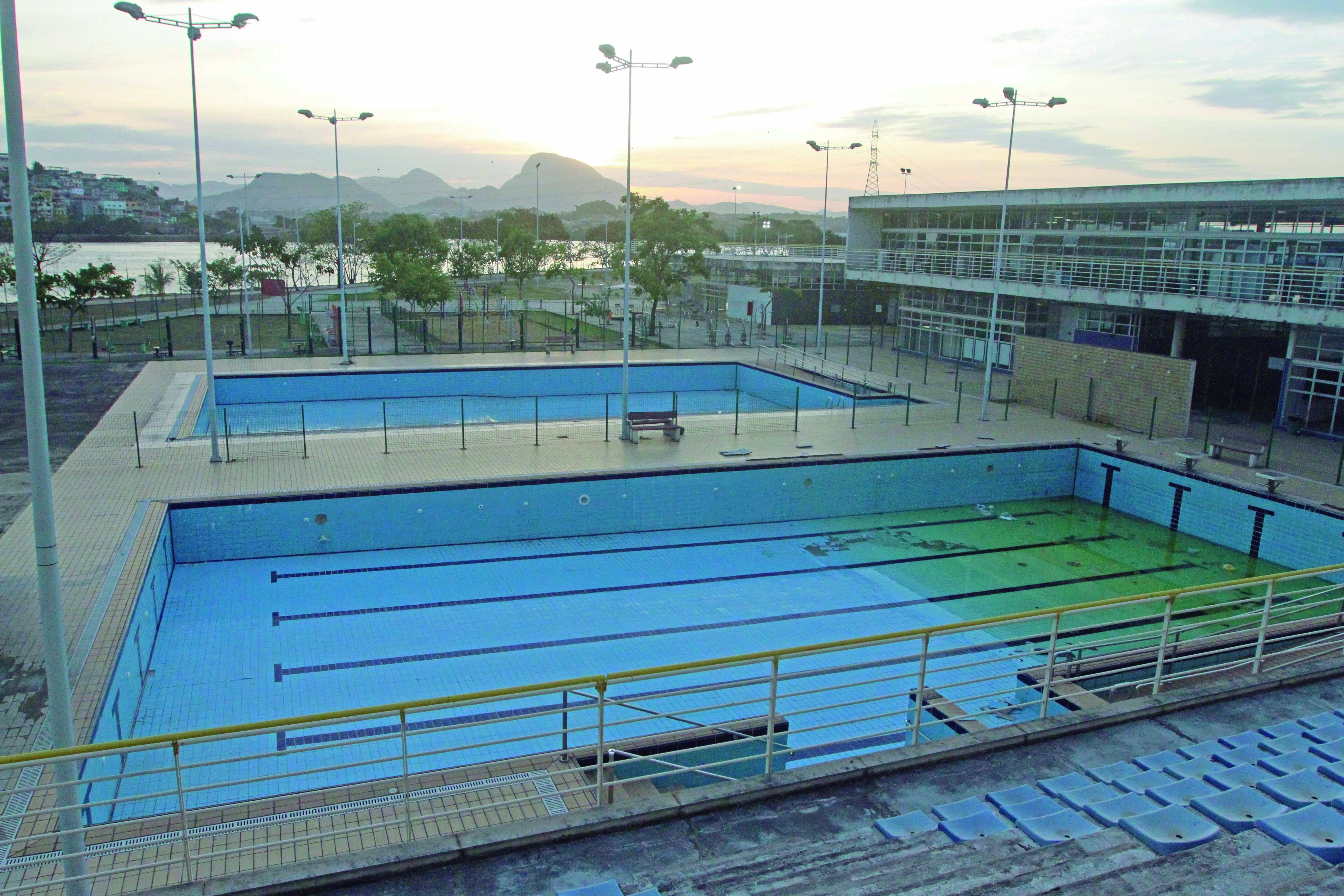 Imagem ilustrativa da imagem Vitória vai reformar piscinas do parque aquático do Tancredão