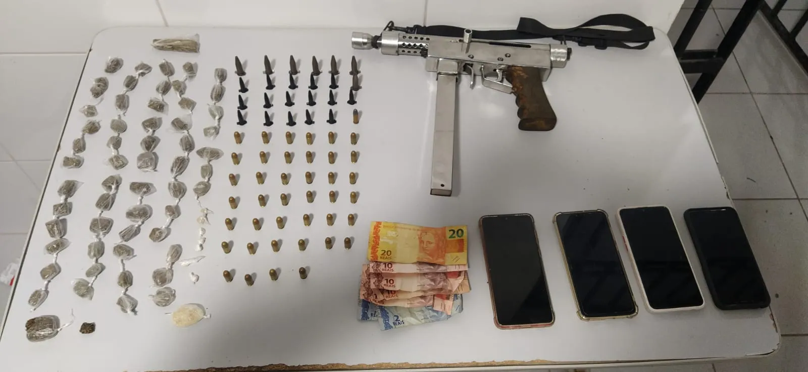 Imagem ilustrativa da imagem Homem apontado pela polícia como chefe do tráfico de Dom João Batista é preso