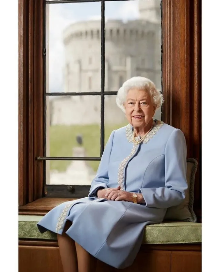 Imagem ilustrativa da imagem Morre, aos 96 anos, a Rainha Elizabeth II