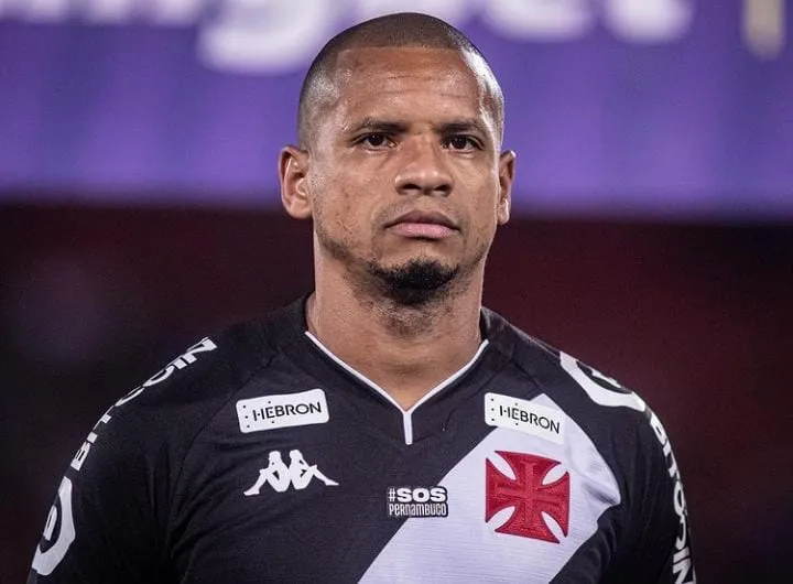 Imagem ilustrativa da imagem Jogador capixaba que atua no Vasco é ameaçado e registra ocorrência