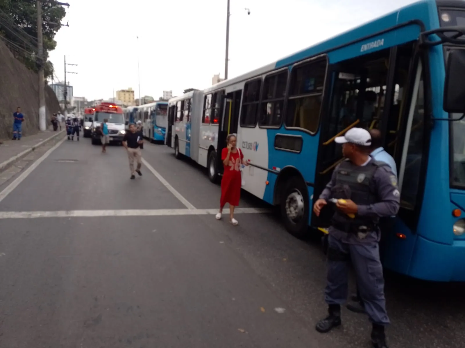 Imagem ilustrativa da imagem Acidente envolvendo três ônibus do Transcol deixa 18 feridos em Cariacica
