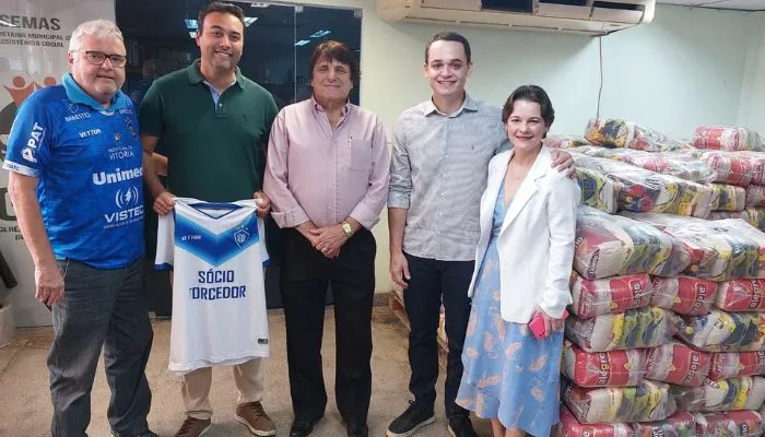 Imagem ilustrativa da imagem 2.100 cestas básica são entregues a famílias carentes em Vitória
