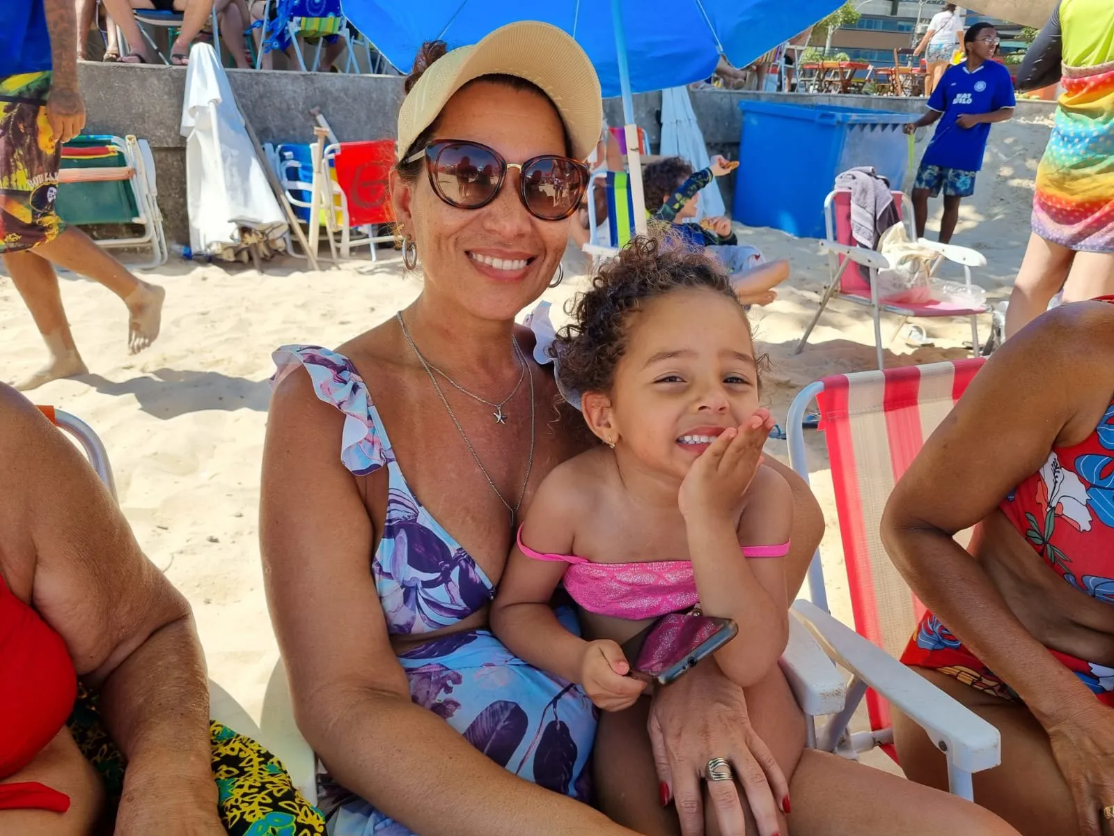 Imagem ilustrativa da imagem Verão de Guarapari: turistas dão sugestões para melhorias nas praias