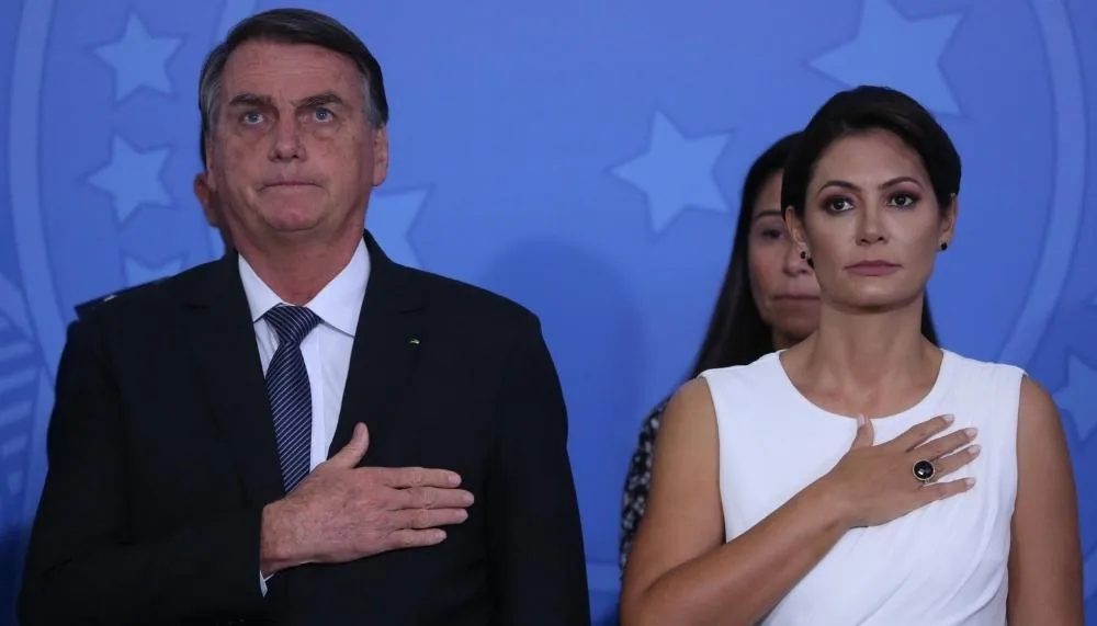 Imagem ilustrativa da imagem Bolsonaro e Michelle deixam de se seguir no Instagram