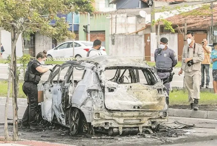 Imagem ilustrativa da imagem Explosão de carro que matou empresário é investigada por delegacia de homicídios