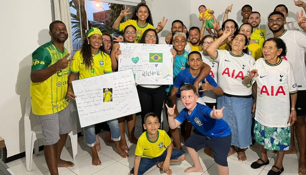 Imagem ilustrativa da imagem “Honrou, de maneira espetacular, a memória do avô”, diz madrasta de Richarlison