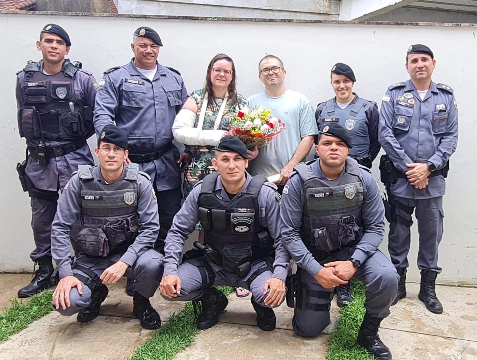 Imagem ilustrativa da imagem Recomeço: professoras sobreviventes de ataque em Aracruz voltam para casa