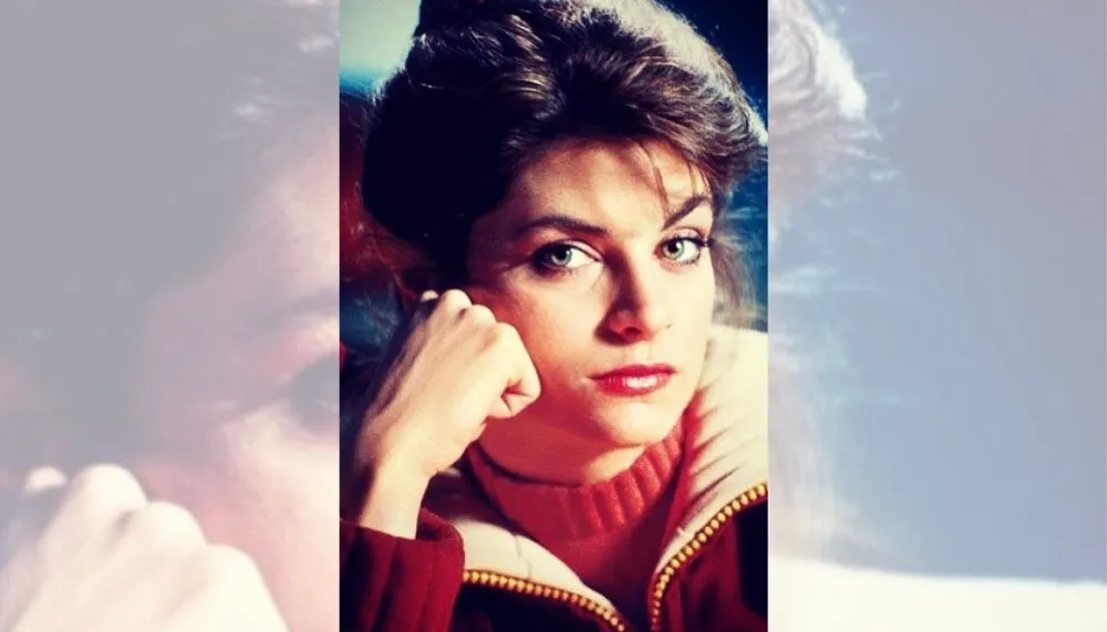 Imagem ilustrativa da imagem Kirstie Alley, atriz da comédia 'Olha Quem Está Falando', morre aos 71 anos