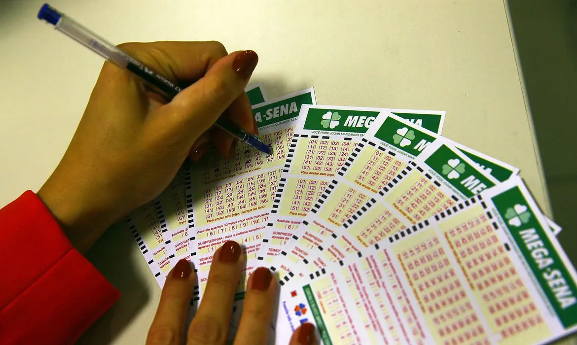 Imagem ilustrativa da imagem Por um número, apostas do ES ficam no quase e levam até R$ 140 mil na Mega-Sena