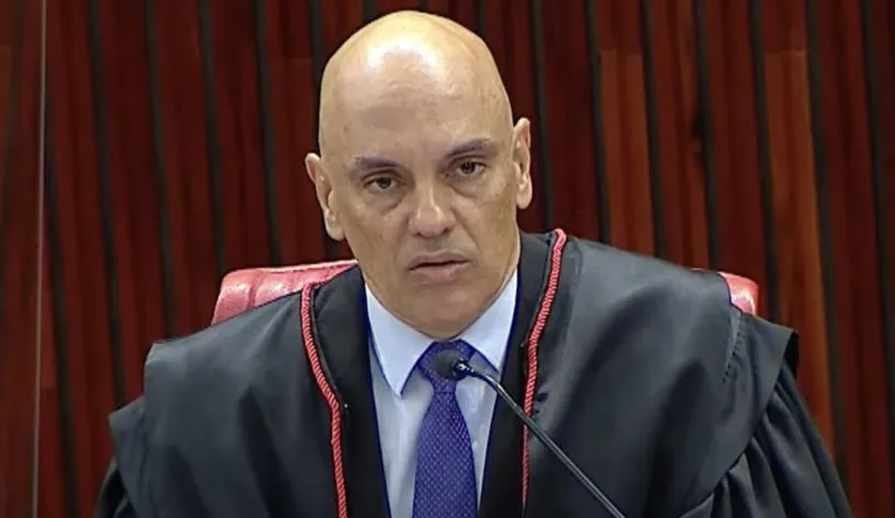 Imagem ilustrativa da imagem Moraes determina que bolsonaristas apaguem fake news que liga PT ao PCC