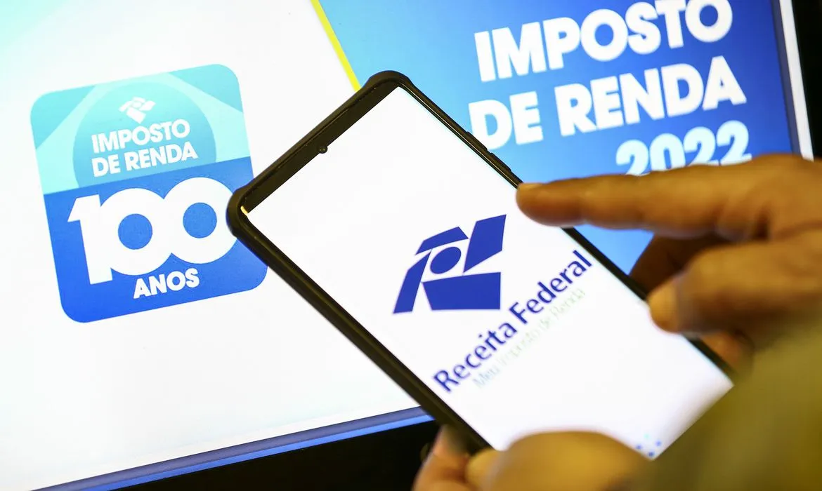 Imagem ilustrativa da imagem Receita deve liberar consulta do 3º lote do Imposto de Renda nesta sexta