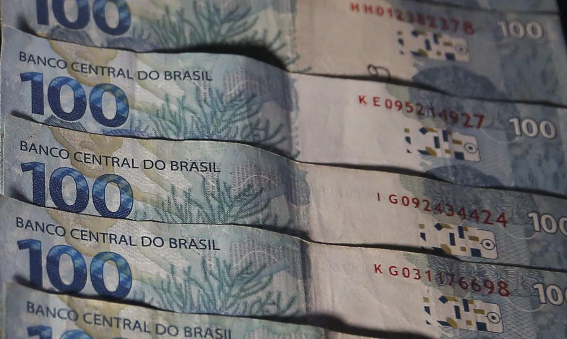 Imagem ilustrativa da imagem Nova rodada do Auxílio Brasil começa a ser paga nesta quarta. Veja quem recebe