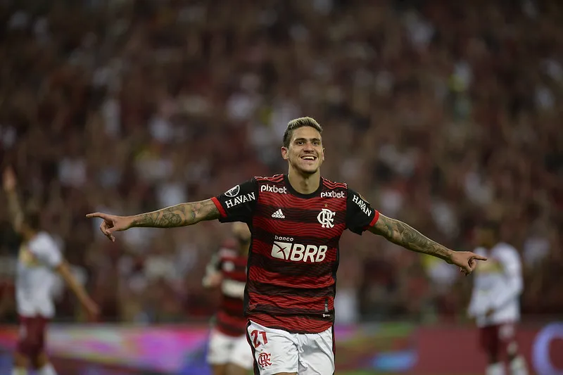 Imagem ilustrativa da imagem Pedro é peça-chave no Flamengo e mantém confiança de Dorival para pegar o Avaí