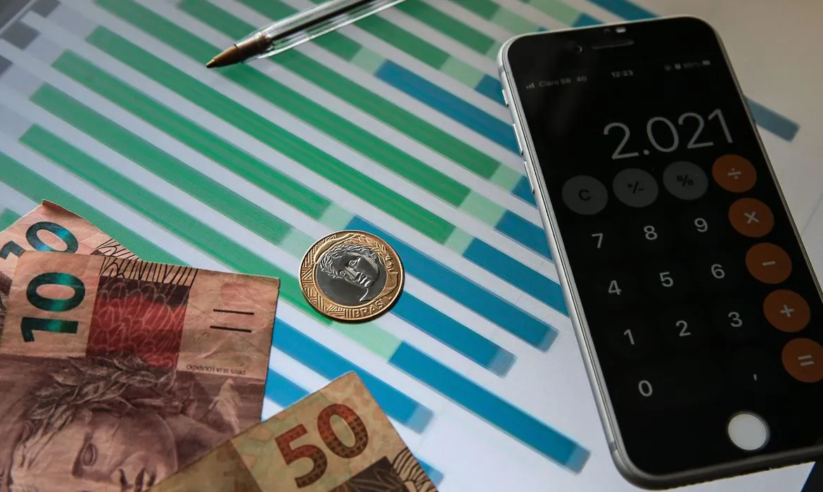 Imagem ilustrativa da imagem Governo federal bloqueia mais R$ 6,739 bilhões do Orçamento
