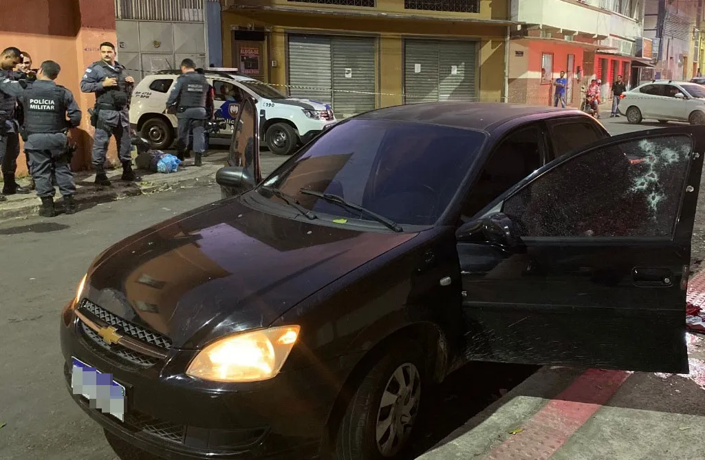 Imagem ilustrativa da imagem Homens são baleados dentro de carro em Cariacica