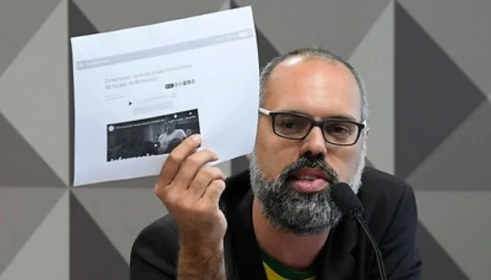 Imagem ilustrativa da imagem Allan dos Santos é condenado a 1 ano e 7 meses de detenção por calúnia