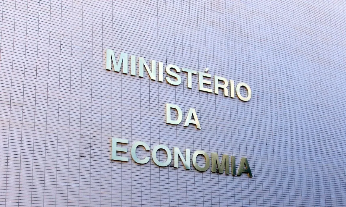 Imagem ilustrativa da imagem Governo reduz IPI de produtos fabricados no Brasil