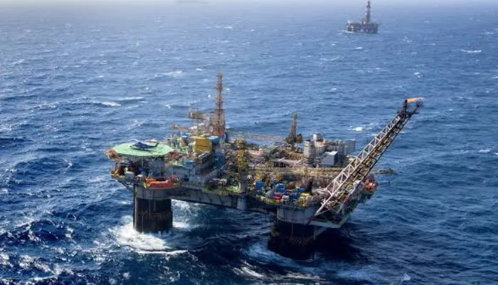 Imagem ilustrativa da imagem Caldeireiro capixaba morre após inalar gás tóxico em plataforma da Petrobras