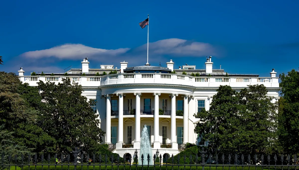 Imagem ilustrativa da imagem Raio mata três pessoas em frente à Casa Branca