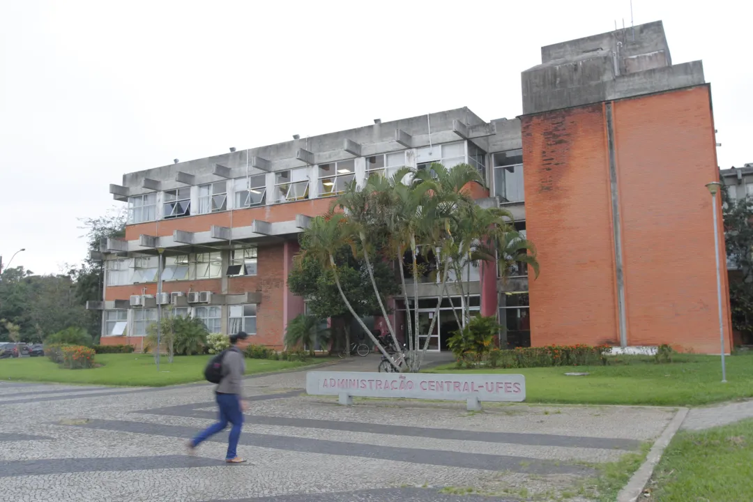 Imagem ilustrativa da imagem Ufes vai analisar proposta com novas regras para auxílio unificado de estudantes