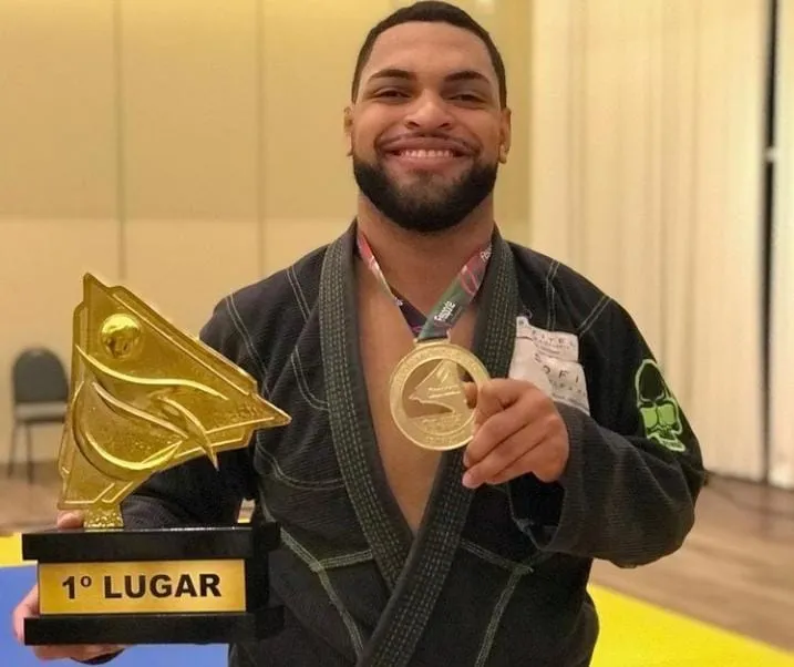 Imagem ilustrativa da imagem Atirador mata tricampeão mundial de jiu-jítsu e idoso em São Paulo