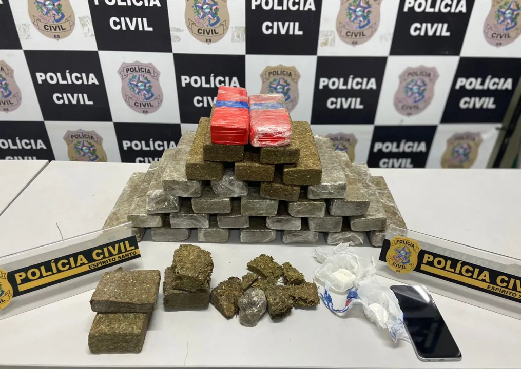 Imagem ilustrativa da imagem Suspeito de armazenar drogas para comercialização é preso em Guarapari