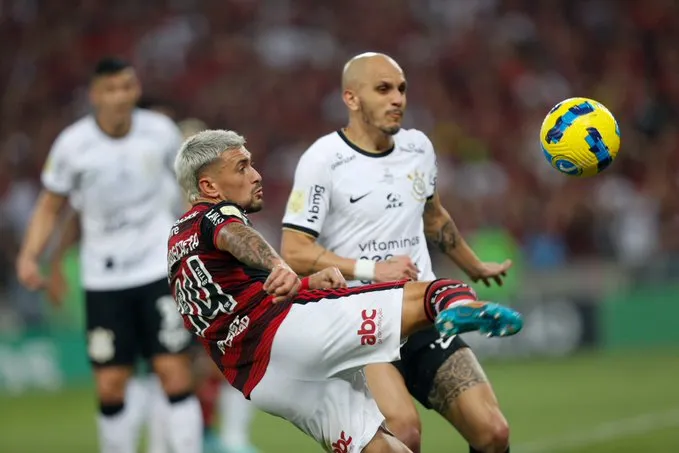 Imagem ilustrativa da imagem Flamengo vence o Corinthians nos pênaltis e é campeão da Copa do Brasil