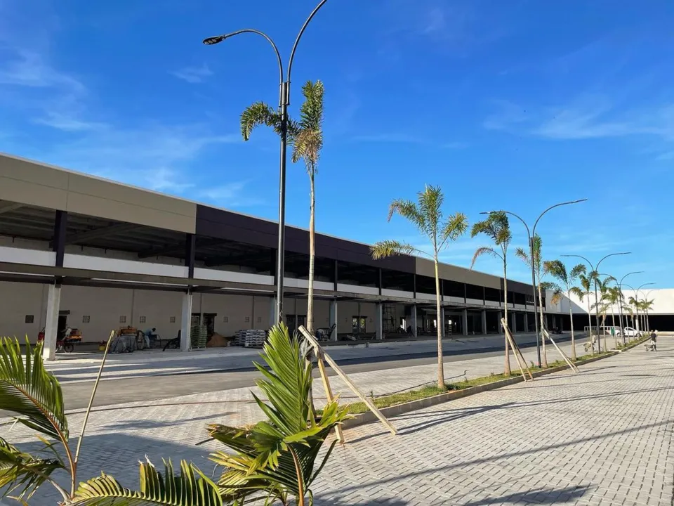 Imagem ilustrativa da imagem Novos shoppings, fábricas e boates vão abrir 18 mil empregos