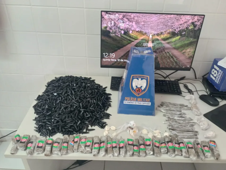 Imagem ilustrativa da imagem Polícia apreende mais de 900 pinos de cocaína em obra na Serra
