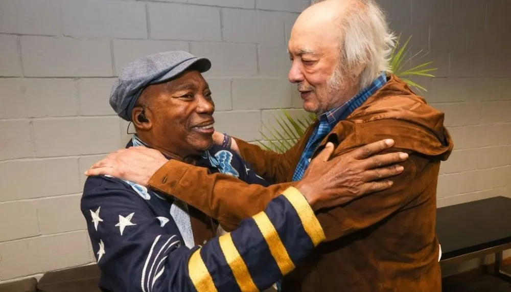 Imagem ilustrativa da imagem Milton Nascimento lamenta morte e cita quando Erasmo Carlos salvou sua vida